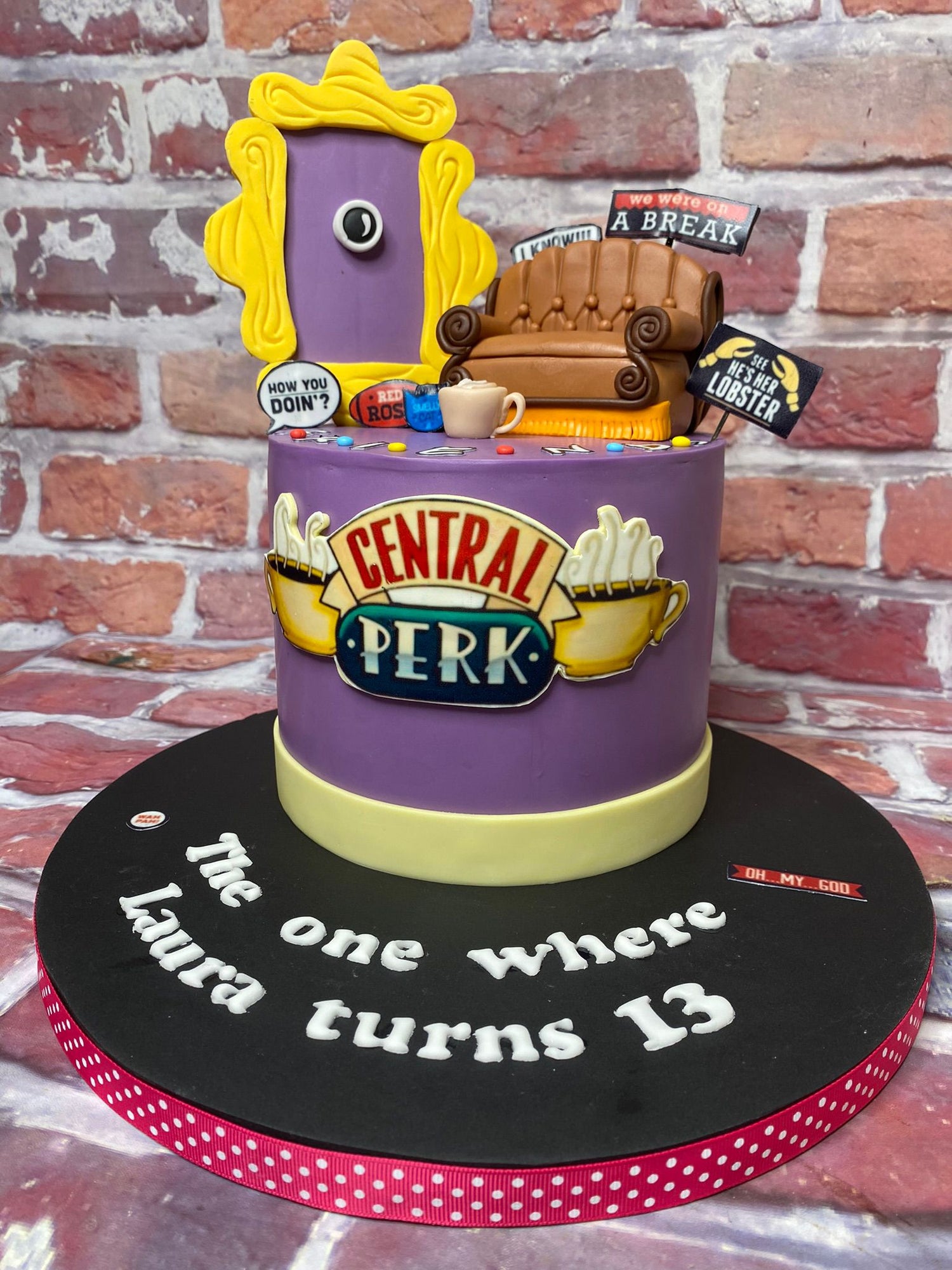 FRIENDS TV SHOW CAKE